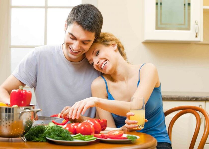 Enriquecer su dieta con alimentos afrodisíacos aumentará rápidamente la potencia de un hombre. 